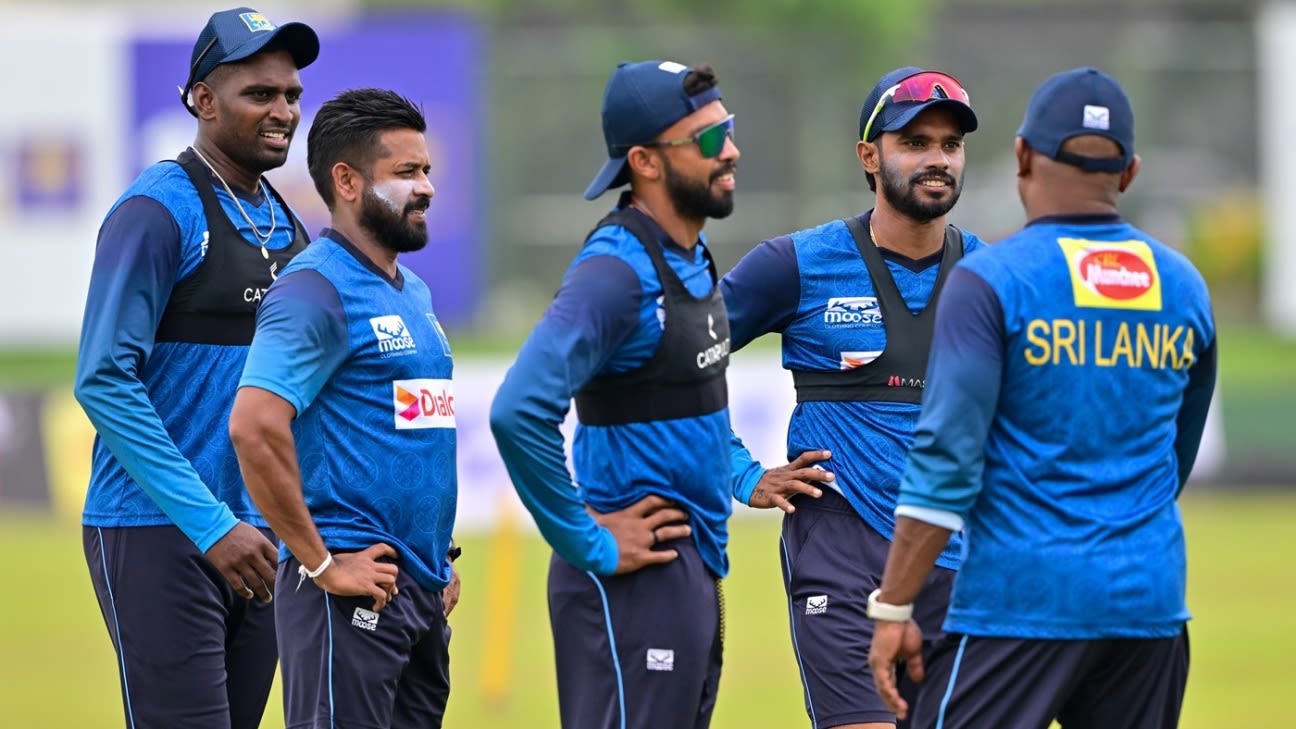 Dhananjaya de Silva: Hoping to discuss opportunity to play more Tests