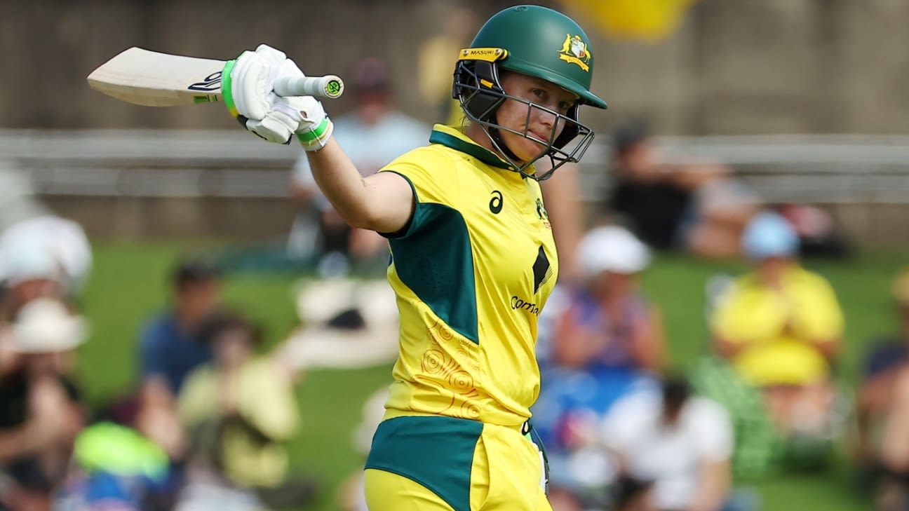 England send Australia in, both sides unchanged