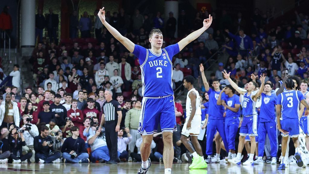 Maine fans flock to see Flagg, Duke beat BC