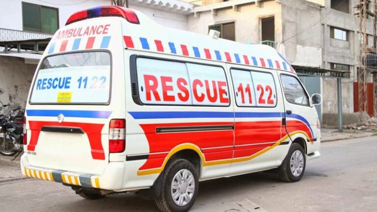 Two sisters burn father to death in Gujranwala