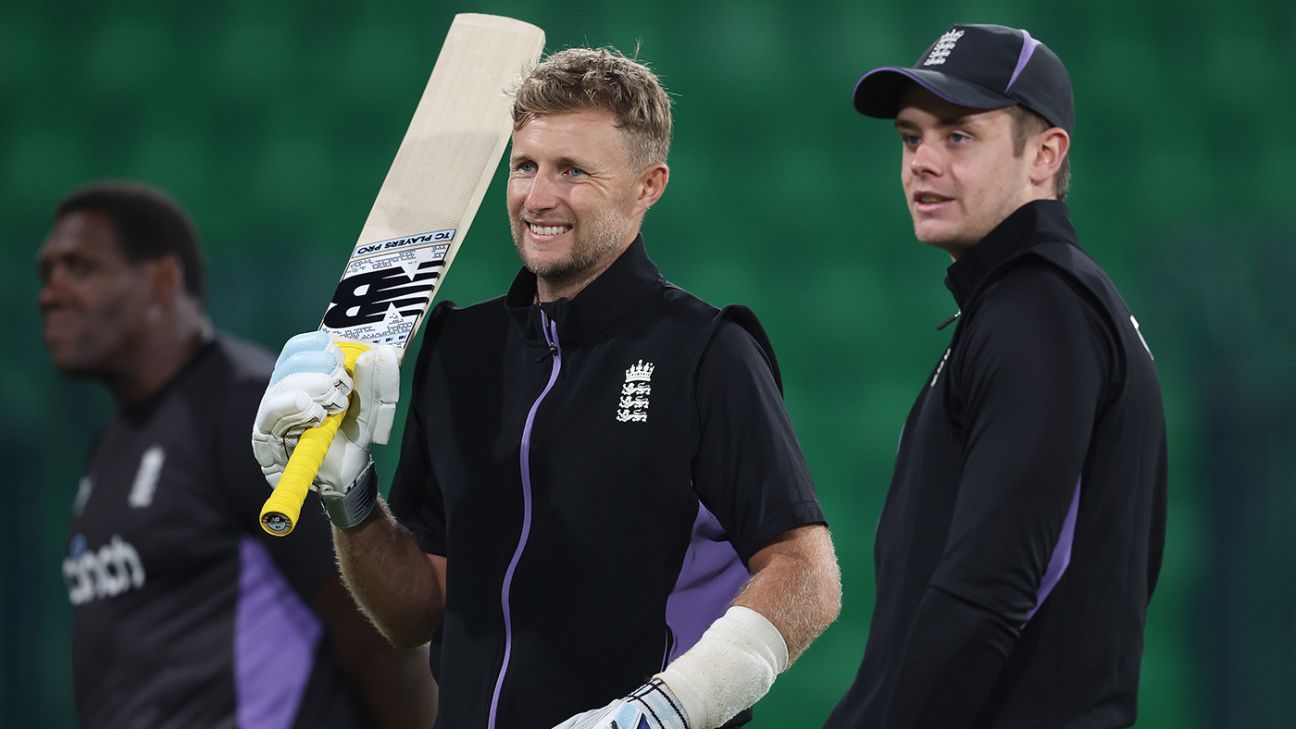 Buttler: Smith has 'free hit' at No. 3 in reshuffled England batting order