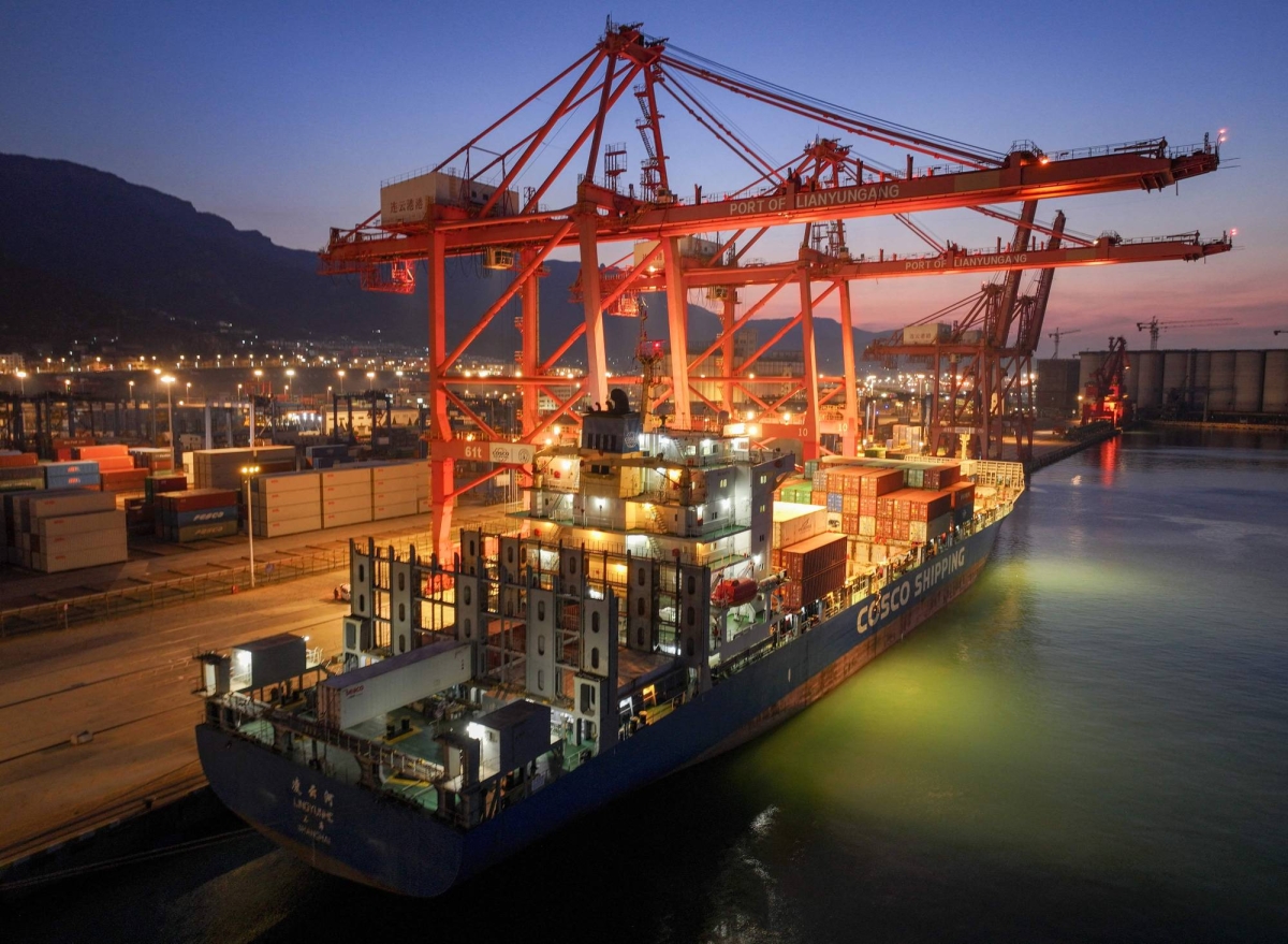 China vows measures against U.S. tariffs, threatens WTO action