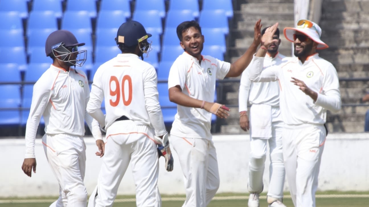 Dubey five-for takes Vidarbha into Ranji final despite Shardul and Mulani's fightback