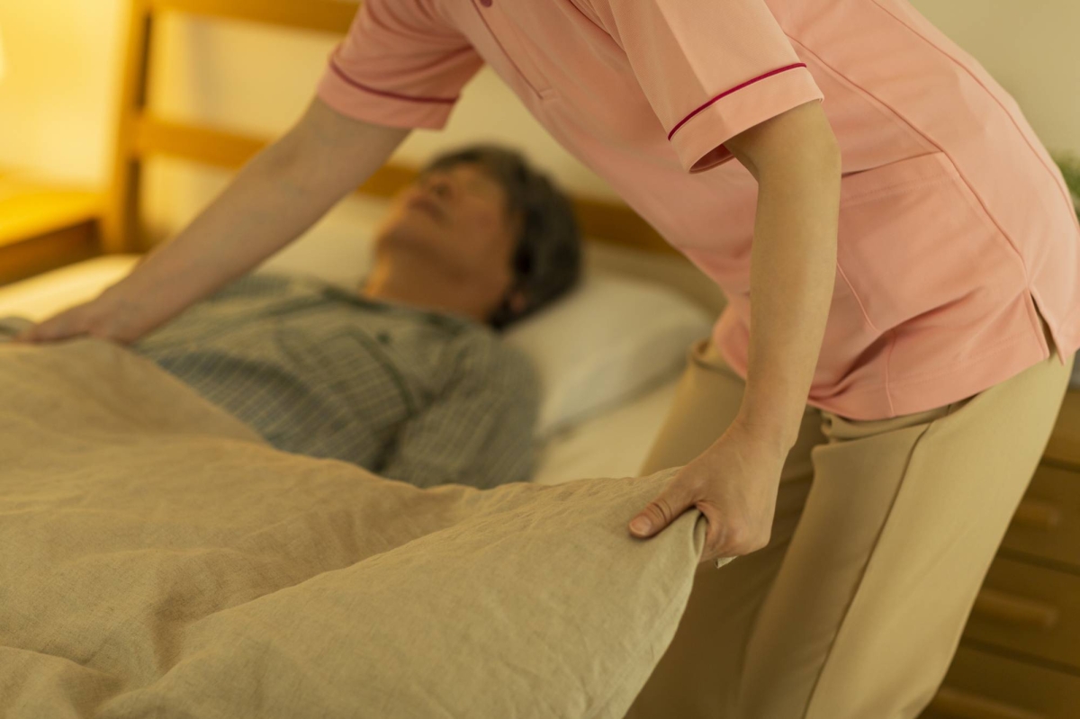 Japan looks to allow foreign nationals to engage in home care services
