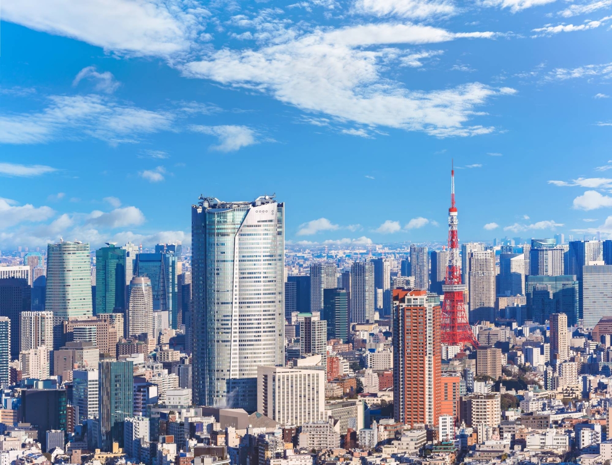 Job-hopping Japanese workers push salaries higher