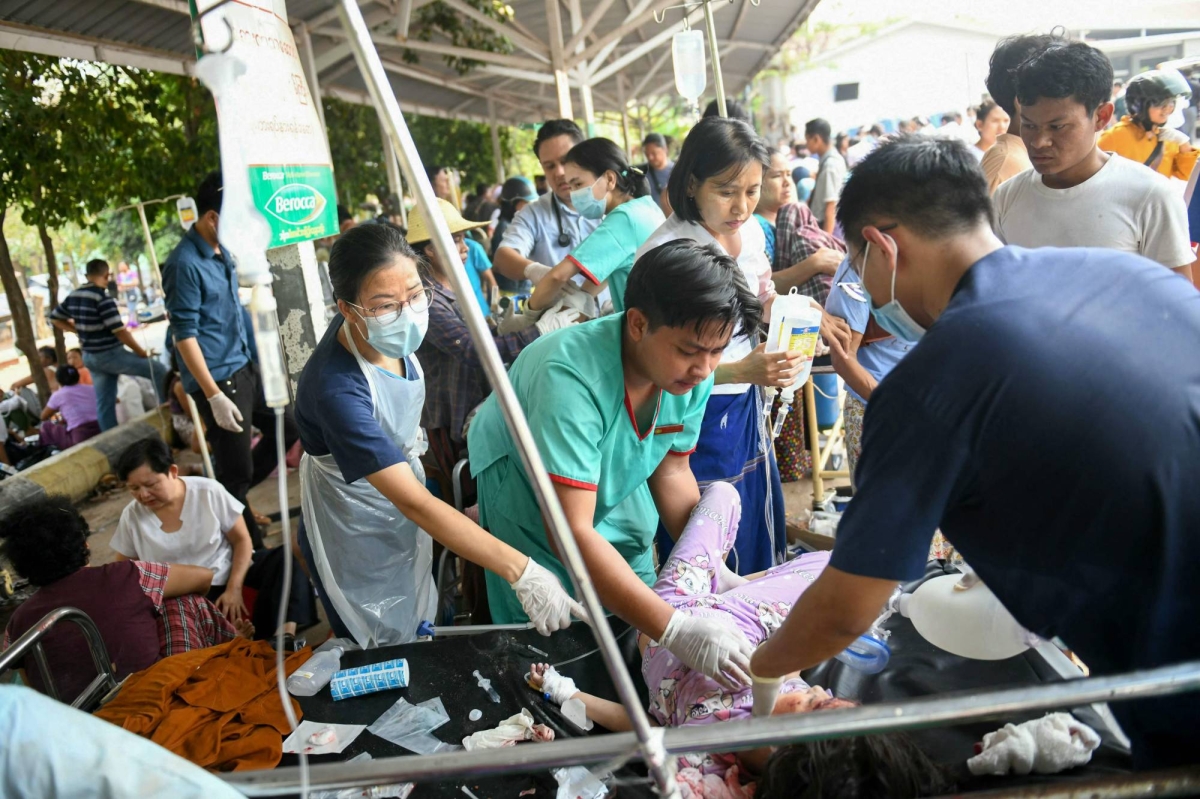 First deaths confirmed as 'mass casualty' quake hits Myanmar and Thailand