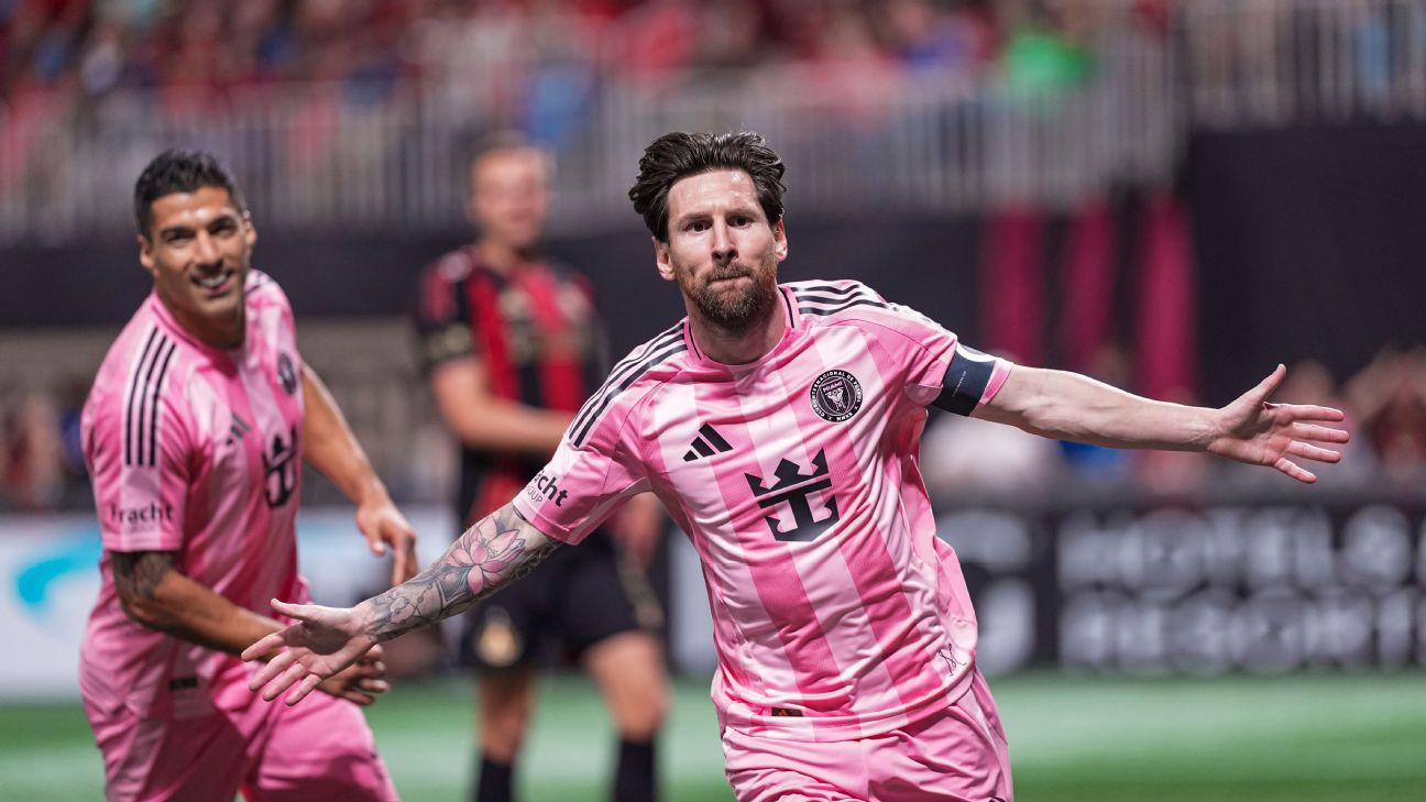 Messi back in starting lineup, scores in Miami win