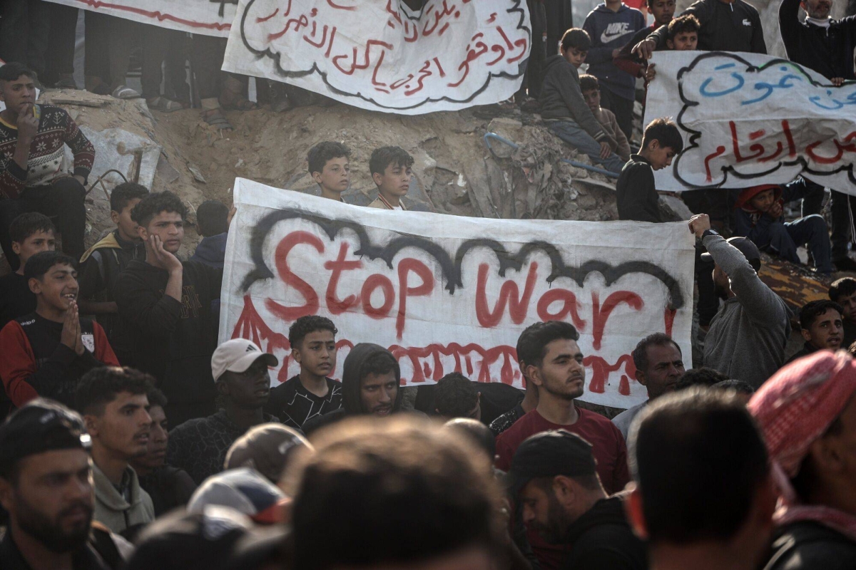 Militants warn against helping Israel with Gaza protests