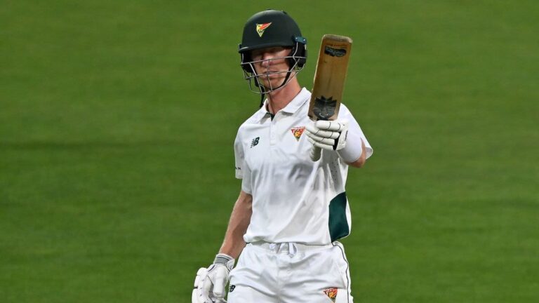 Silk 94* lifts Tasmania as NSW's Shield finals hopes take a hit