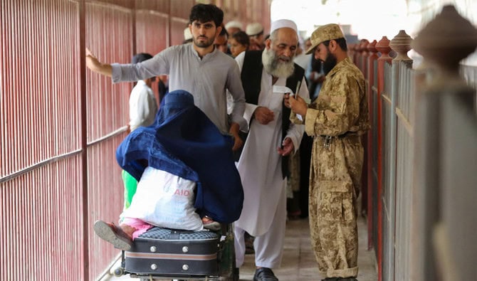 Afghan Govt Urges Pakistan To Halt Deportations As Acc Deadline Passes