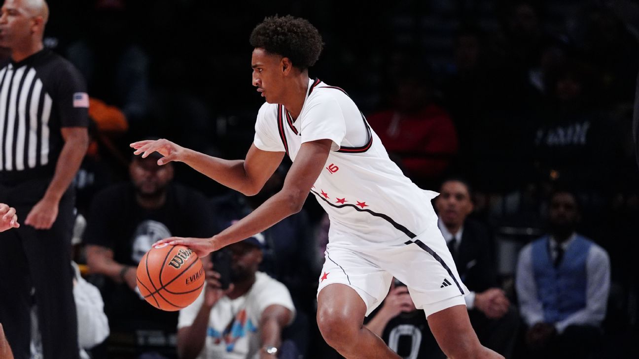 Arenas out of coma day after crash, family says