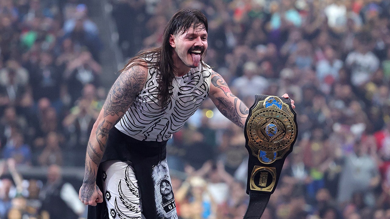 Dominik Mysterio crafts epic WrestleMania moment with Intercontinental Championship victory