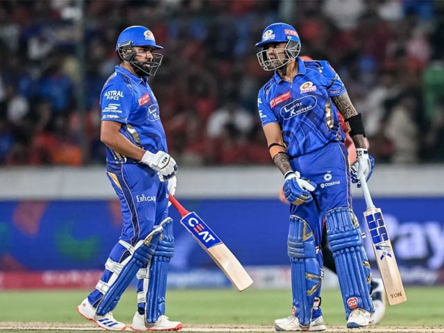 IPL 2025: Rohit, Suryakumar lead Mumbai Indians to 7-wicket win over Sunrisers Hyderabad | The Express Tribune