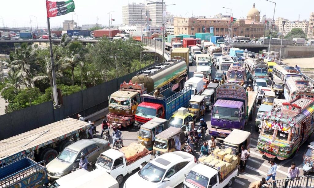 Karachi Announces New Speed Limits To Tackle Road Accidents