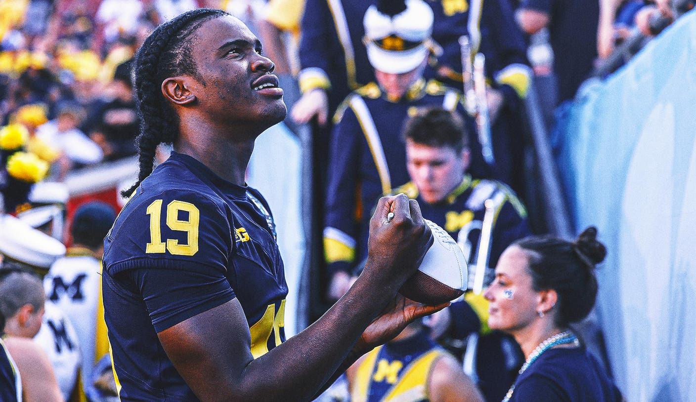 Michigan QB Bryce Underwood displays growing pains, potential in spring game