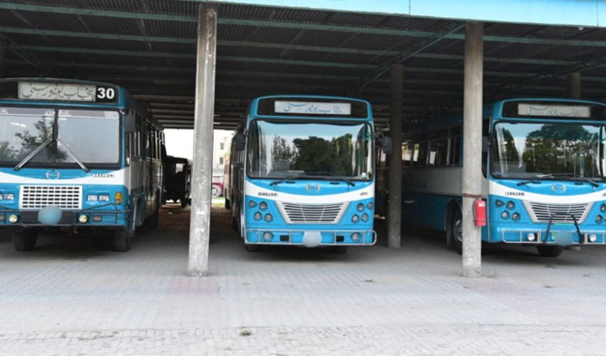 Punjab University Bus Runs Over Elderly Man In Lahore