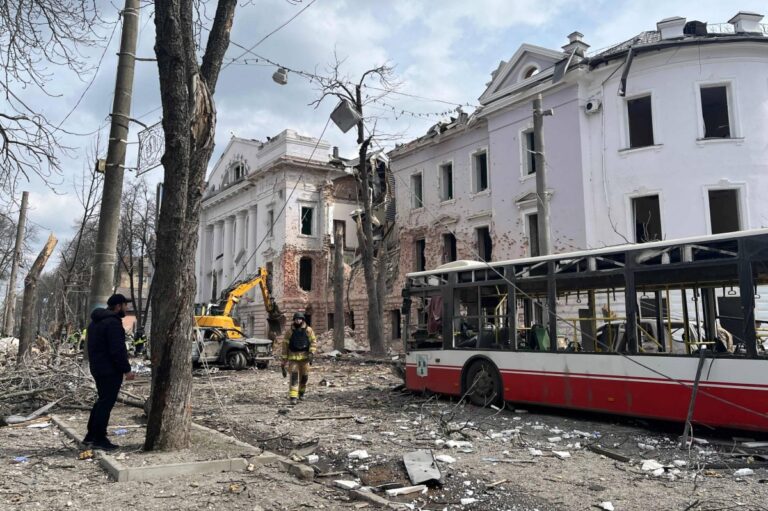 Russian strike on city center in Ukraine's Sumy kills at least 32