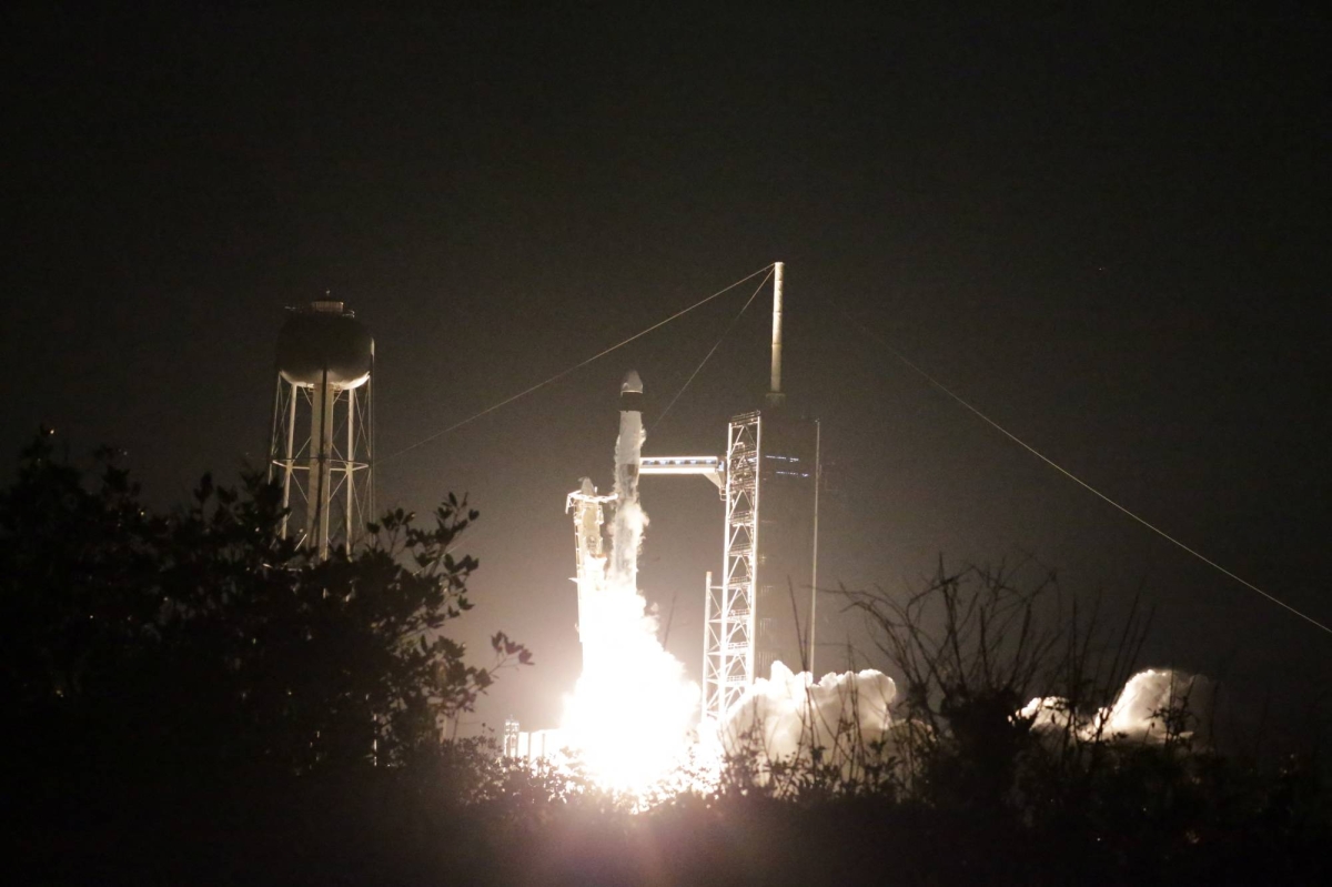 SpaceX eyes Starlink hub with multiple ground stations in Vietnam, sources say