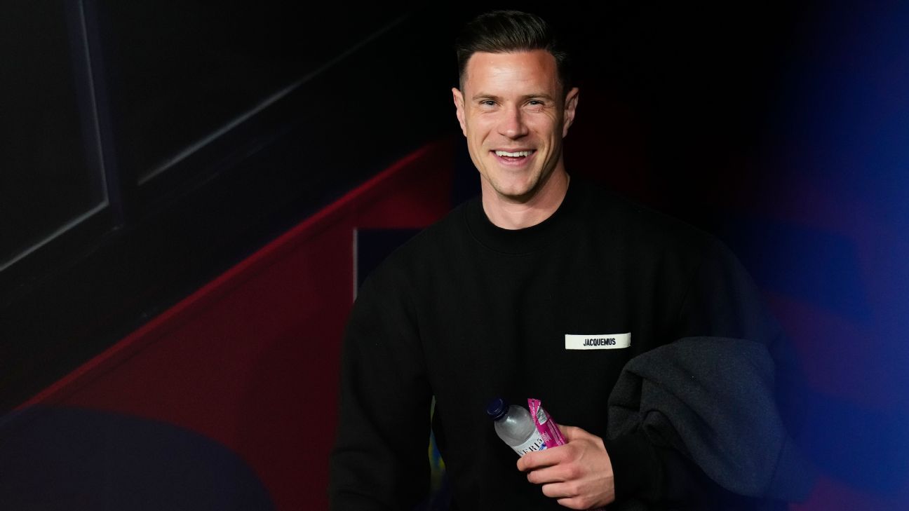 Ter Stegen back in Barça squad for Copa final