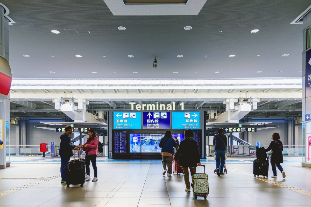 U.S. tourist arrested after bringing a handgun into Japan