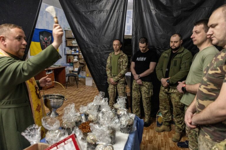 Ukraine reports nearly 3,000 violations of Russia's own Easter ceasefire vow