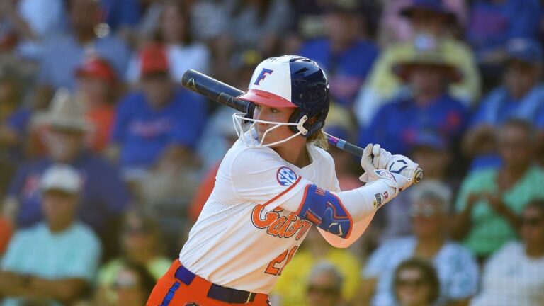 2025 NCAA Softball odds: Four SEC teams lead favorites