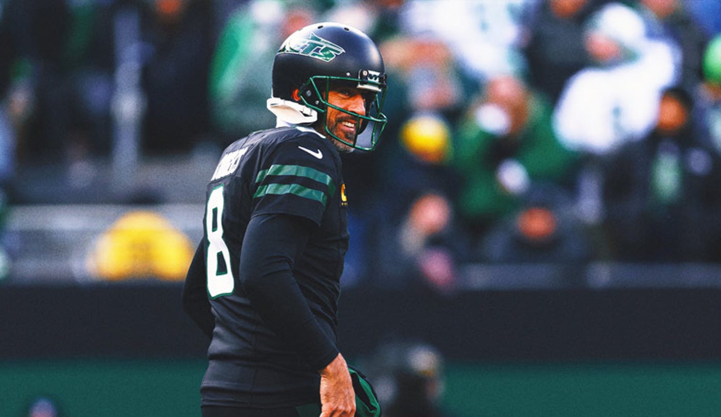 Aaron Rodgers teases Steelers signing after question about playing for Bears
