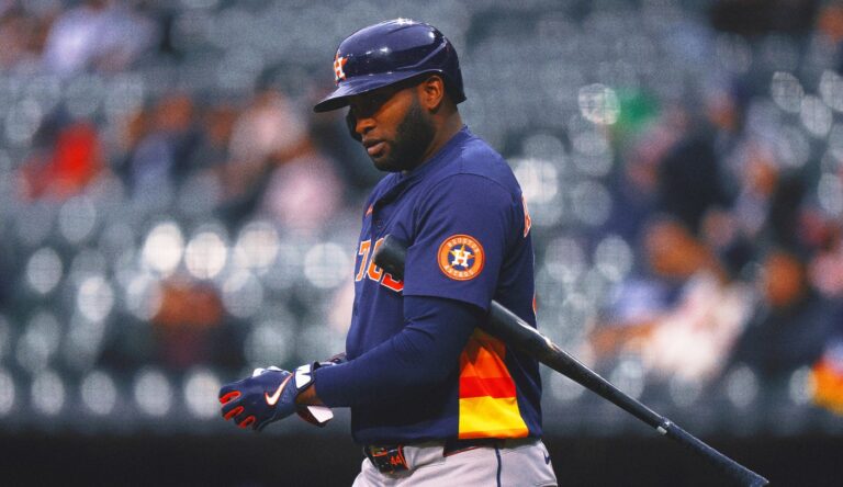 Astros' Yordan Alvarez placed on IL with right hand inflammation