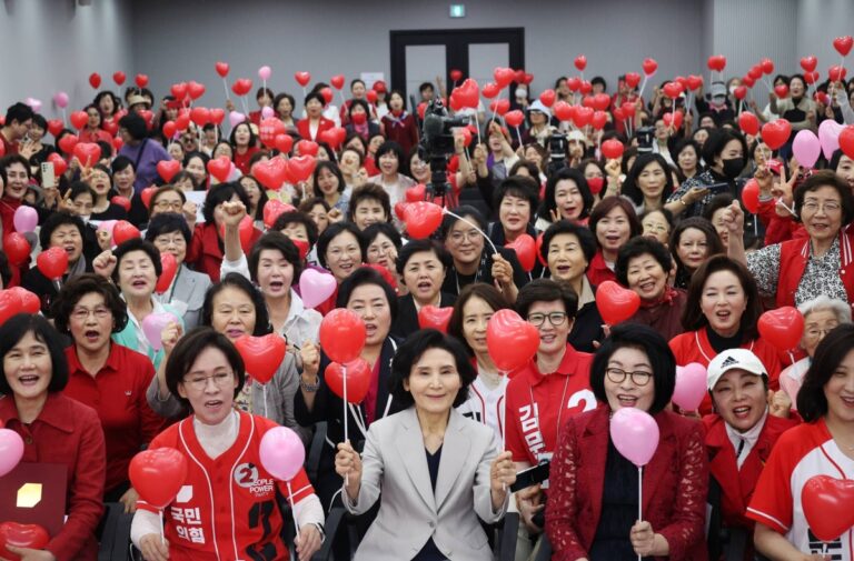 Candidate spouses take center stage in South Korea's heated presidential race