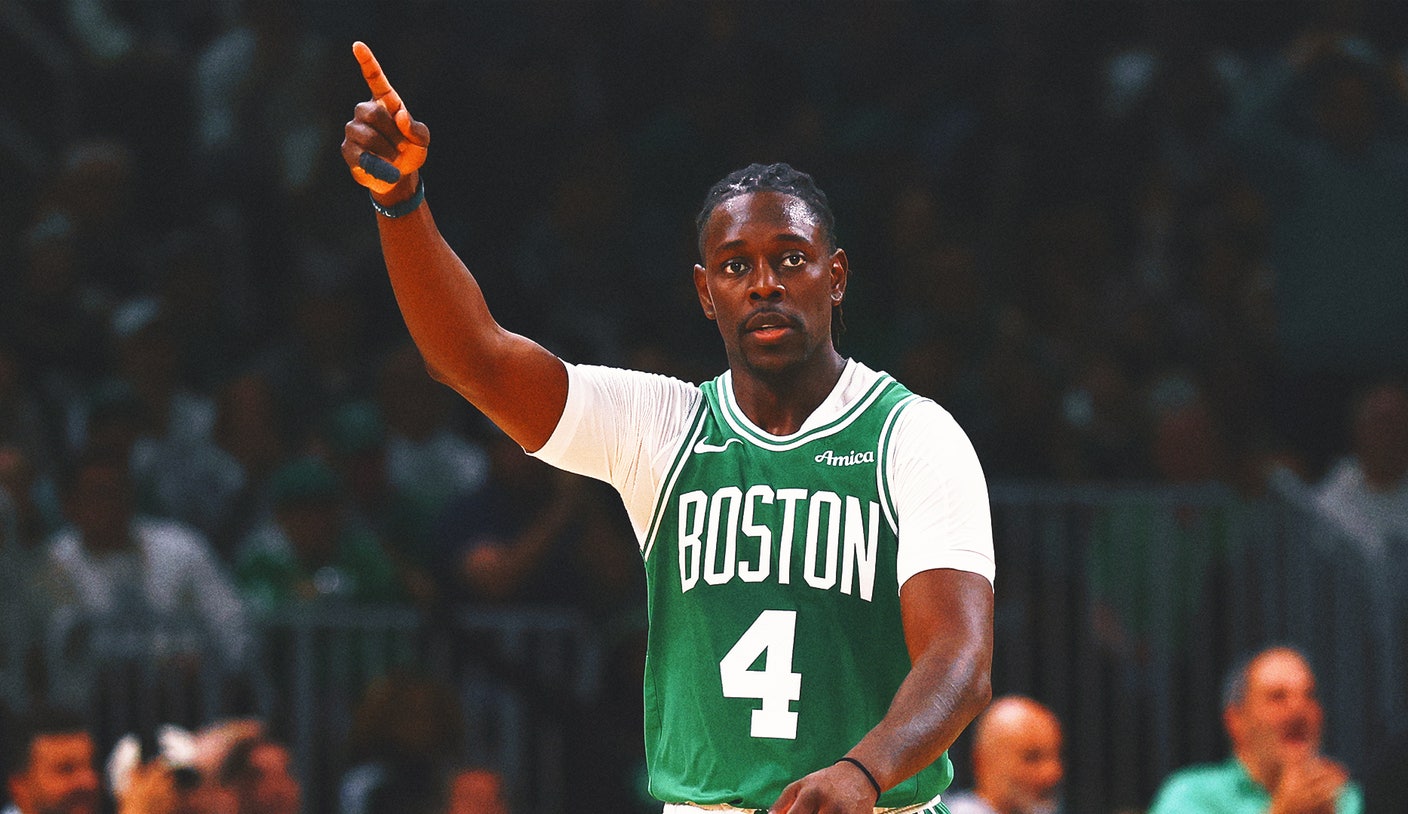 Celtics plan to 'compete for championships,' but offseason could change that