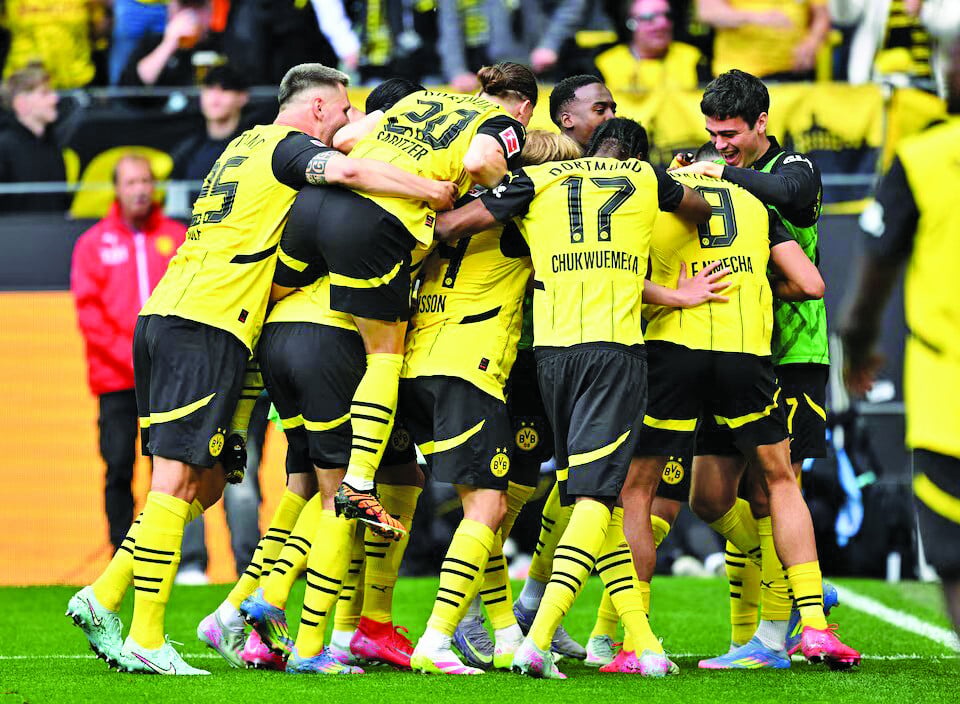 Dortmund complete escape act to snatch UCL berth | The Express Tribune
