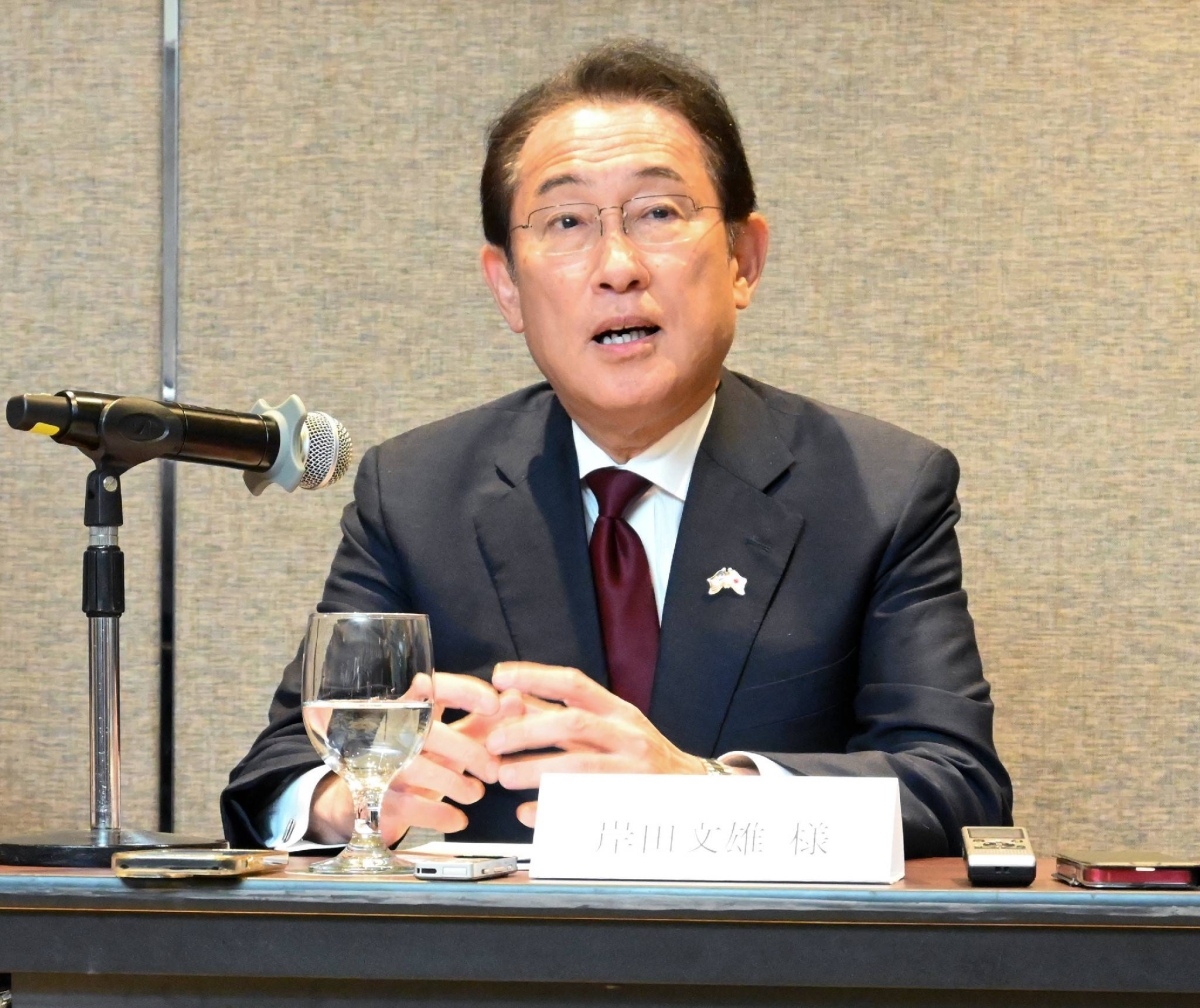 Ex-PM Kishida, Malaysian leader affirm cooperation