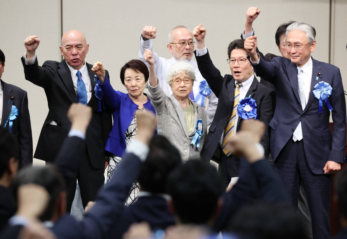 Families demand North Korea return all Japanese abductees