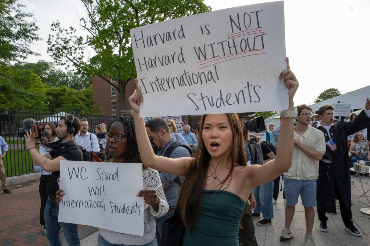 Halt of U.S. visa process puts Japanese students' futures in question
