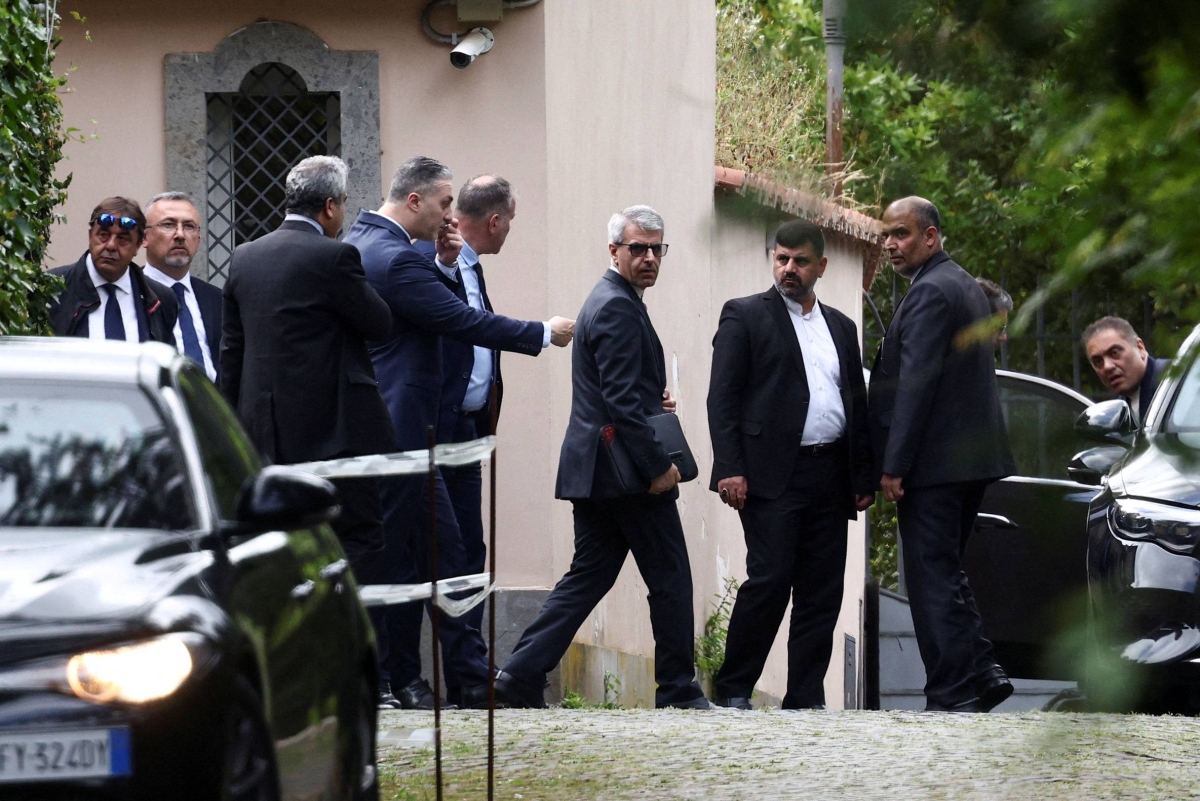 Iran rejects push to suspend uranium enrichment to reach U.S. deal
