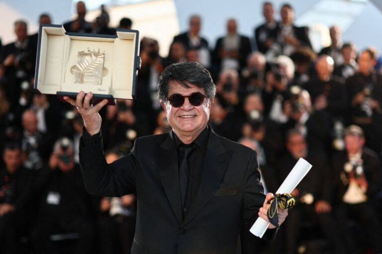 Iranian filmmaker Panahi urges 'freedom' as he wins top prize at Cannes