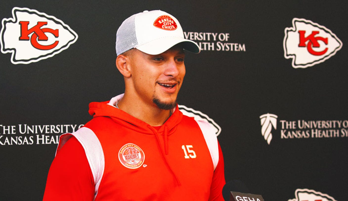 Patrick Mahomes leaving Olympic flag football 'to the younger guys'