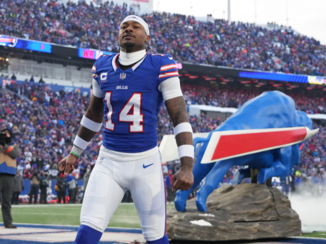 Stefon Diggs boat video: Head coach Mike Vrabel addresses concerns as star misses Patriots OTAs | The Express Tribune