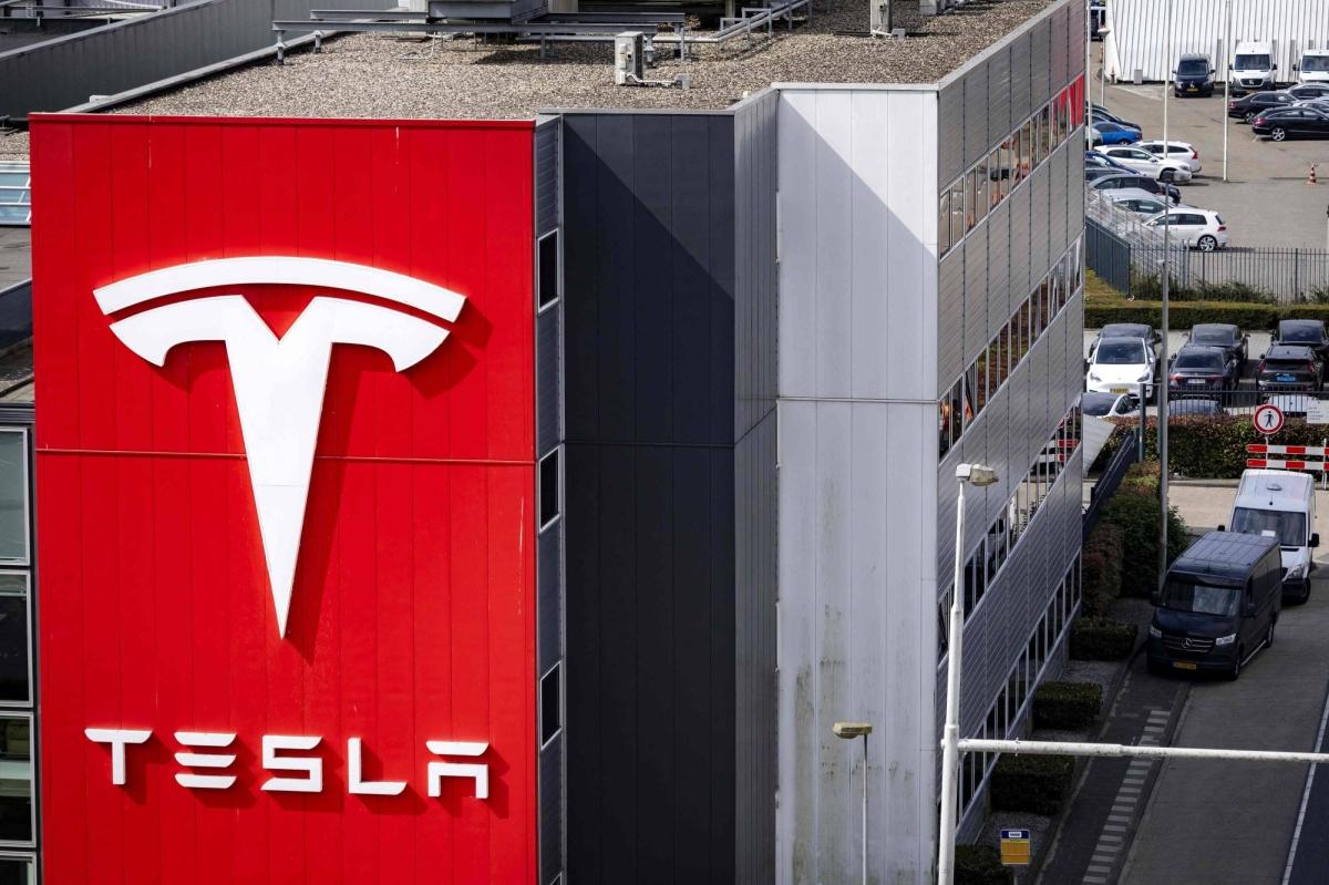 Tesla took back leased cars for use as 'robotaxis,' but sold them instead