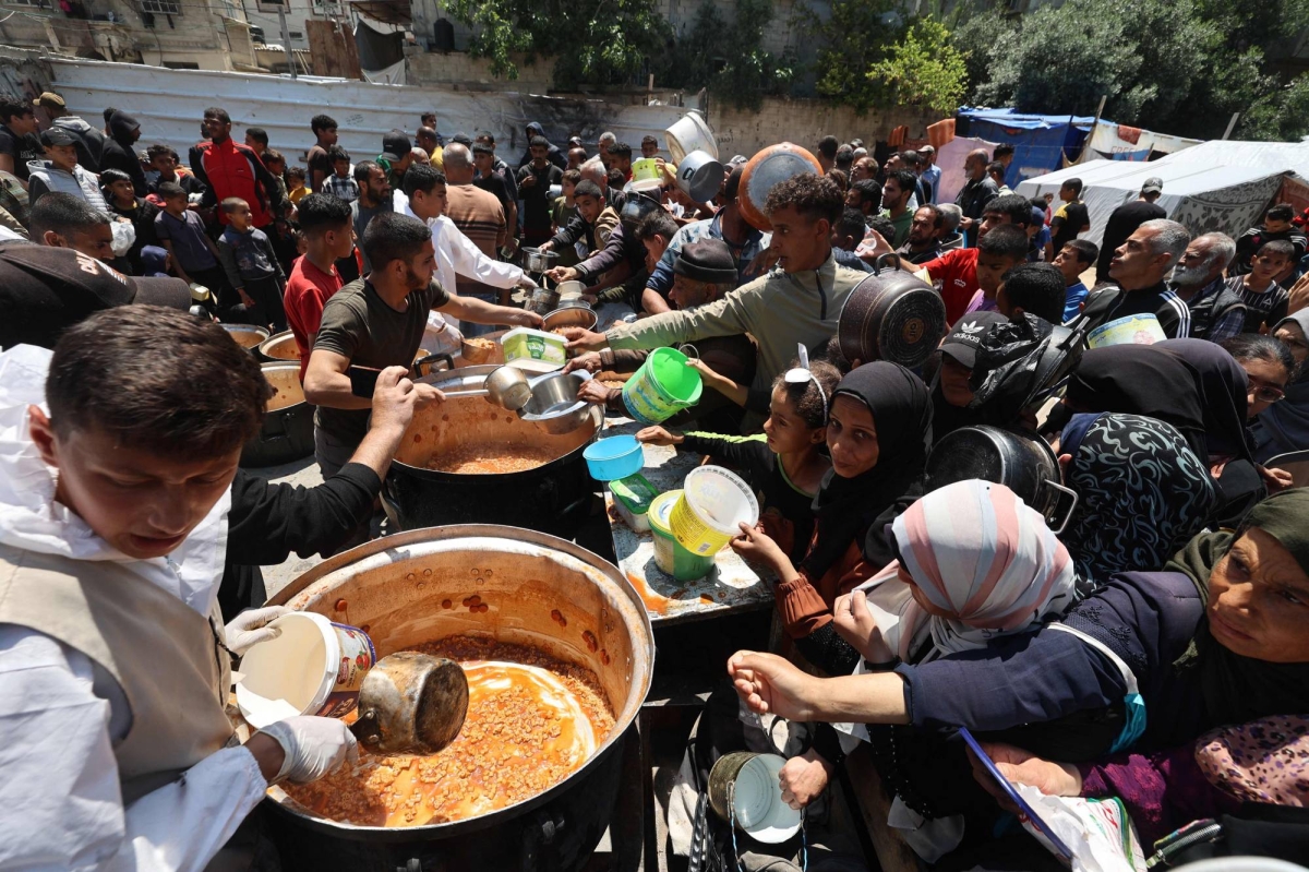 U.S. says solution for Gaza aid is 'steps away' as aid groups raise alarm