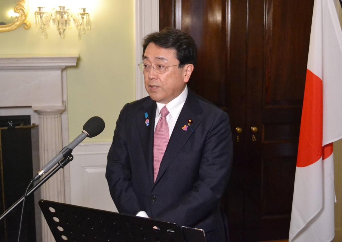 Akazawa vows to redouble efforts for tariff accord with U.S.