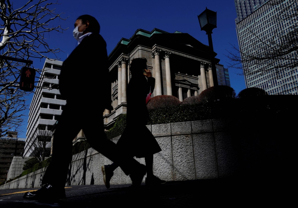 Bank of Japan considering smaller reductions in bond buying