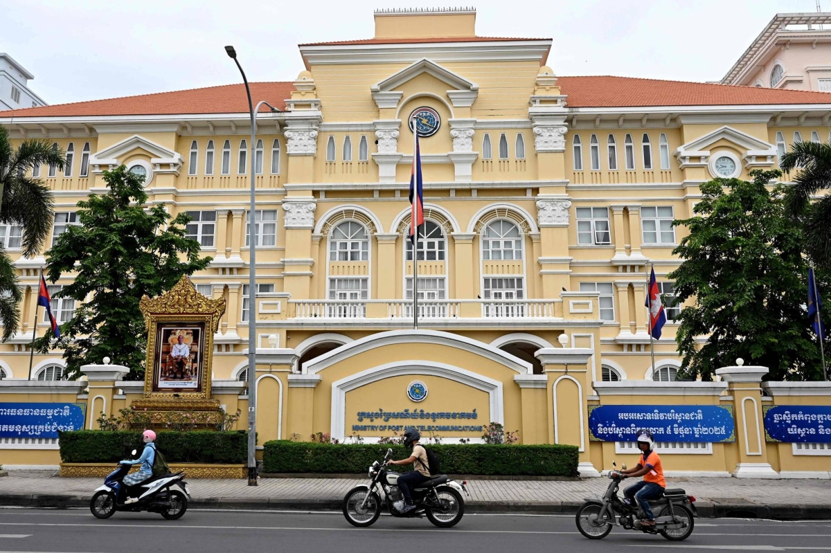 Cambodia orders troops on 'alert' in Thai border spat