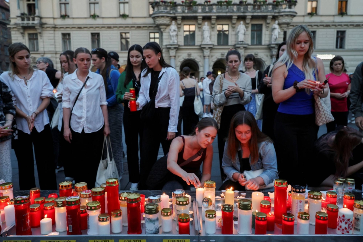 Former student kills 10 people and himself in shooting at Austrian school