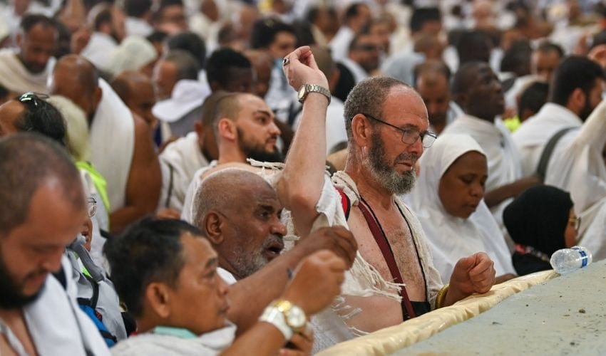 Pilgrims Perform Symbolic Stoning In Mina To Conclude Hajj Rites