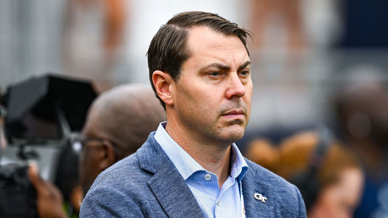 Sources: Batt agrees to deal as Michigan St. AD