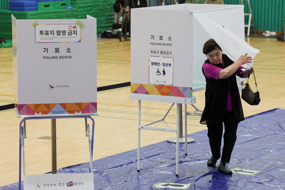 South Korea votes for new president after months of turmoil