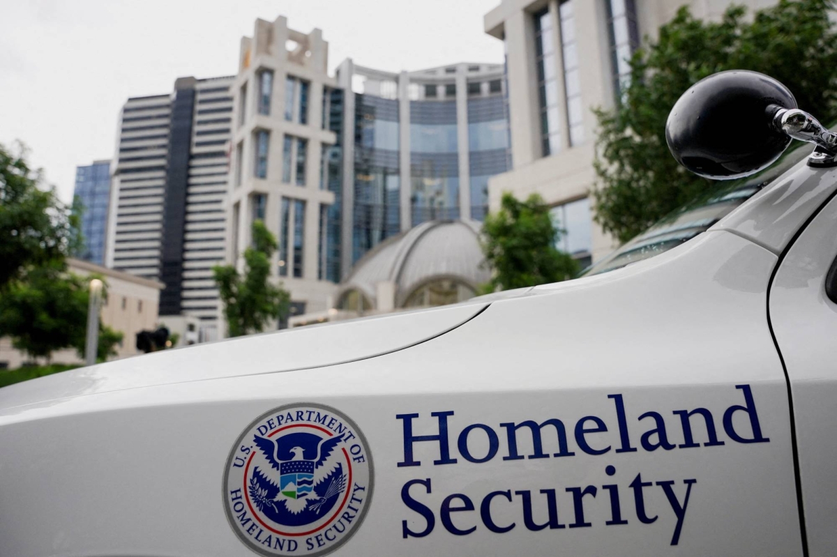 Wrongly deported Salvadoran migrant arrested on return to U.S.