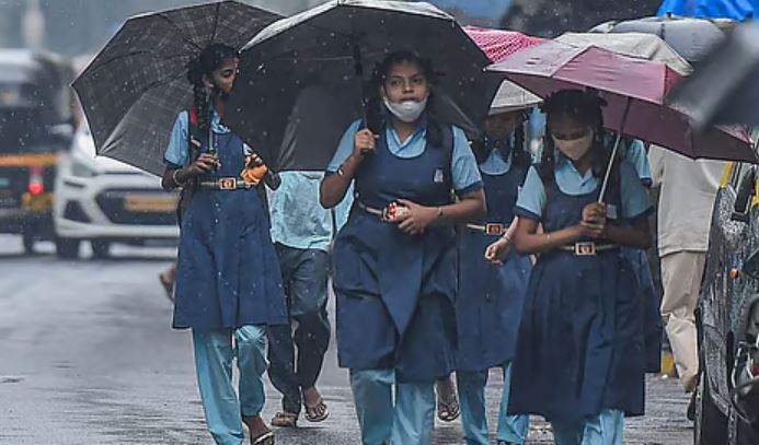 Are Karachi Schools Closed Until Friday Amid Heavy Rains