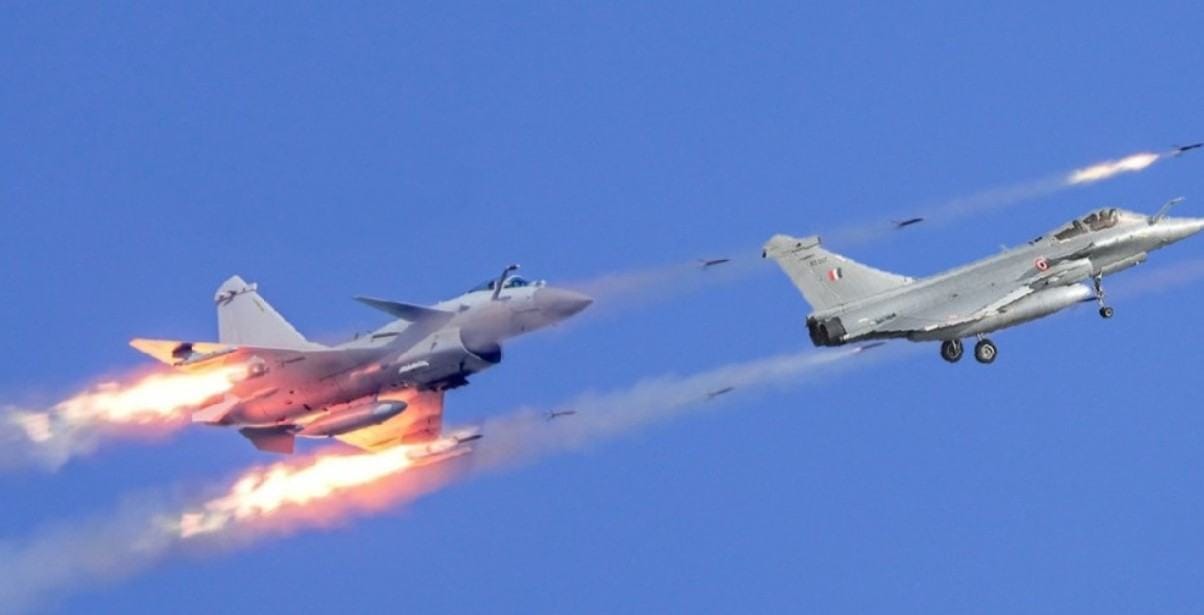 Pakistan Raffy Pilot Here’s how Pakistan outsmarted Indian Rafale Pilots from 200km Distance ...